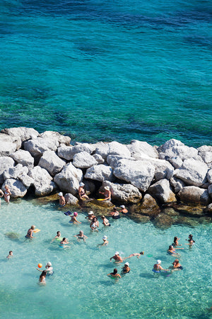 Capri Knee Deep Chat